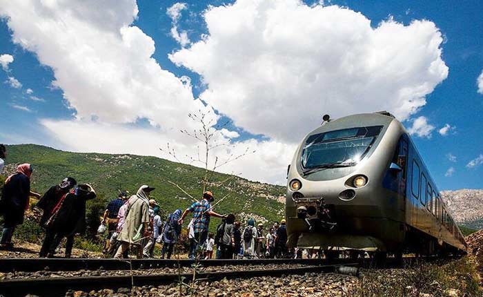 قطار گردشگری رشت - لوشان