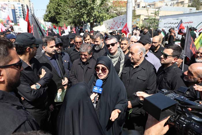 دکتر فرزانه صادق