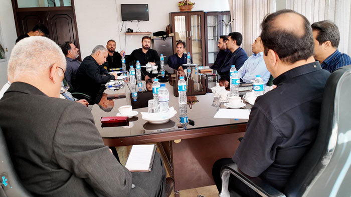 دکتر غلامحسین کریمی
